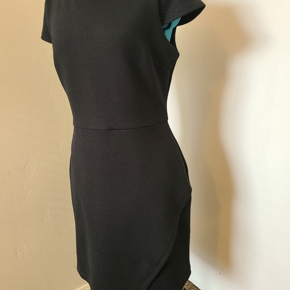 Black bebe Dress - Picture 9 of 10